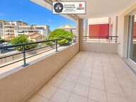 Saint-Raphaël-Vieux Port -T4, 91m2 - grande terrasse - climatisation- 2 grands garages avec espaces de stockage — photo 3