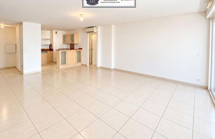 Saint-Raphaël-Vieux Port -T4, 91m2 - grande terrasse - climatisation- 2 grands garages avec espaces de stockage — photo 5