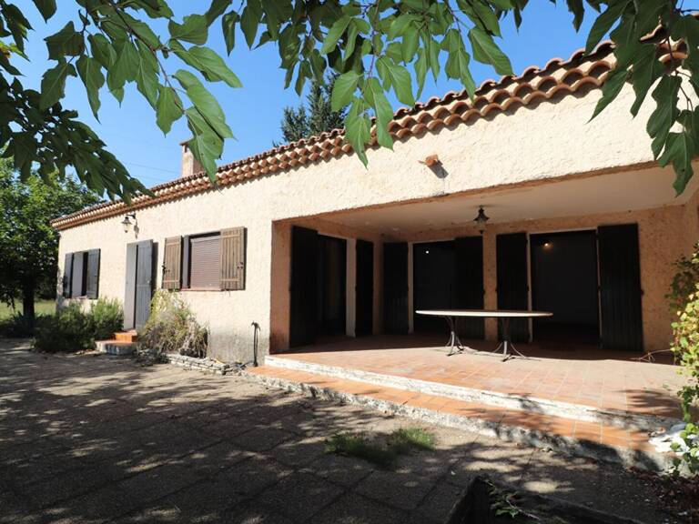 ARLES  Quartier Gimeaux  Maison de  200 m² sur 8 000 m² de terrain — photo 1