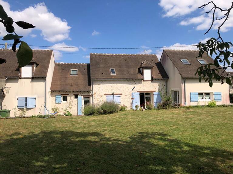 Charmante briarde rénovée -175 m² habitables - 4 chambres -Terrain de 871 m² — photo 1