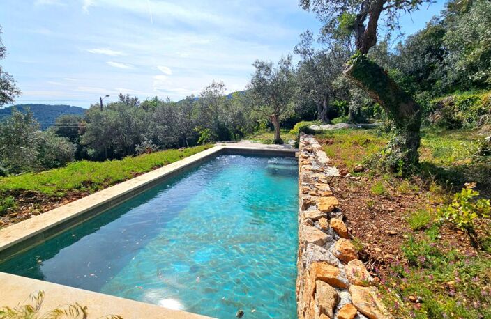 Claviers , Var . Villa contemporaine avec vue dégagée, piscine et terrain de 5800 m² — photo 3