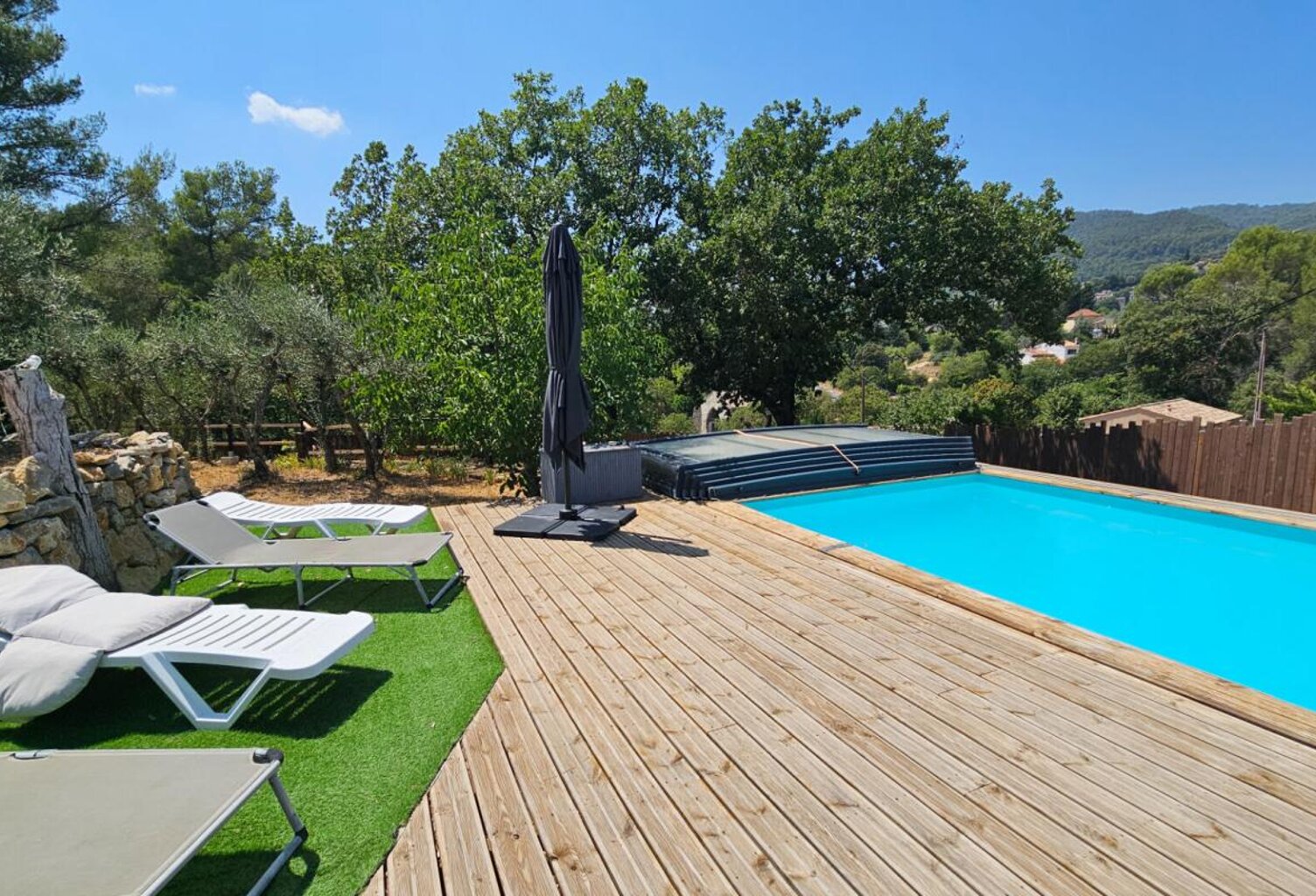 Maison unifamilialle ou deux logements, terrain 1900 m2 , piscine — photo 1