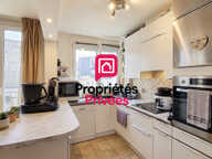 DEPT 75 - PARIS 15 EME- Appartement 4 pièce(s) 66 m2, balcon, cave — photo 4