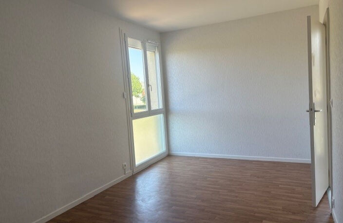 Leasing Appartement 2  pièces 50 m² La Châtre — photo 5