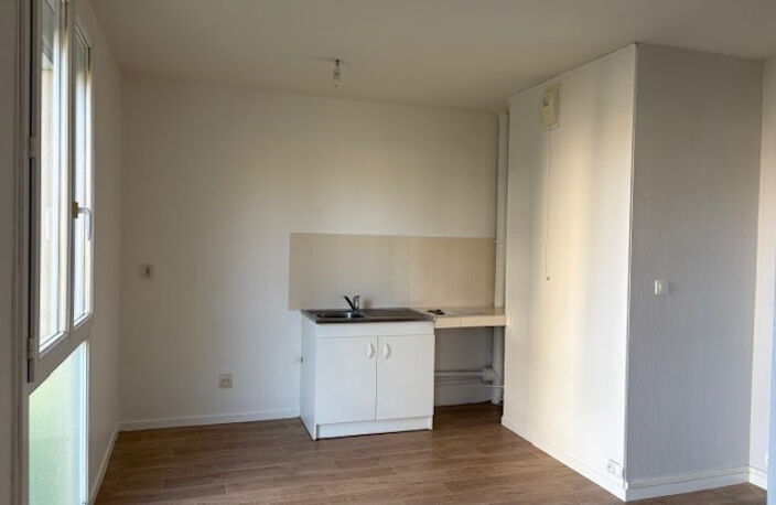 Leasing Appartement 2  pièces 50 m² La Châtre — photo 3
