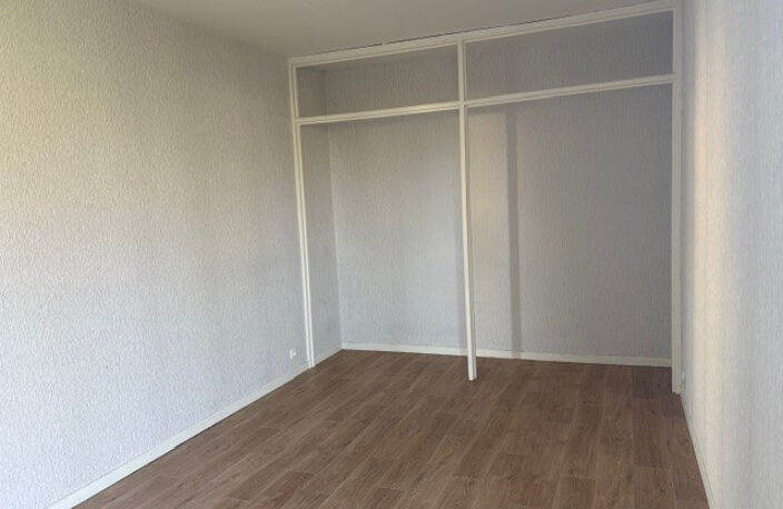 Leasing Appartement 2  pièces 50 m² La Châtre — photo 4