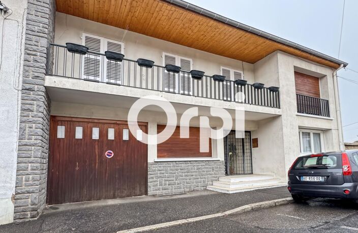 Maison de 192 m² centre Chazelles-sur-Lyon – Jardin et Garage — photo 2