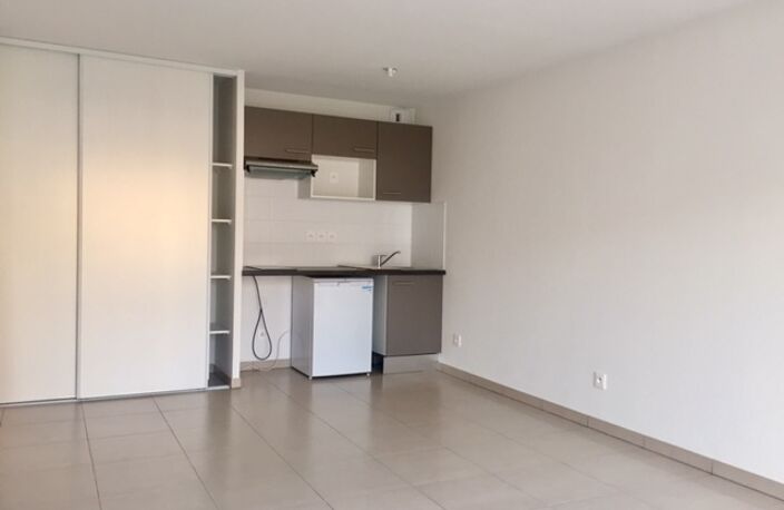 Location appartement 2 pièces 46 m² à Antibes (06600) — photo 3
