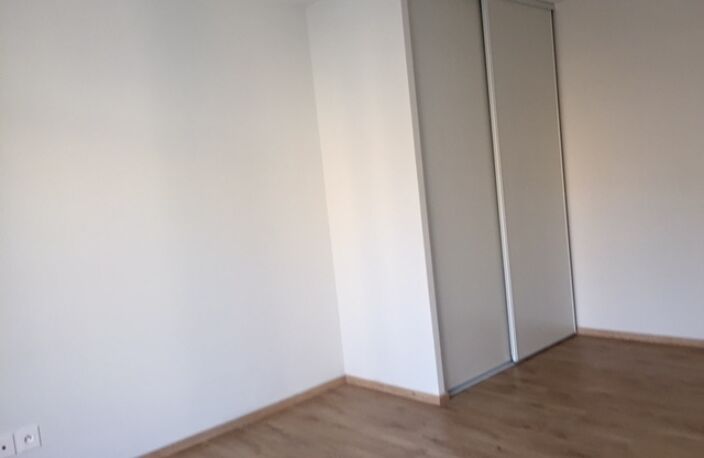 Location appartement 2 pièces 46 m² à Antibes (06600) — photo 4