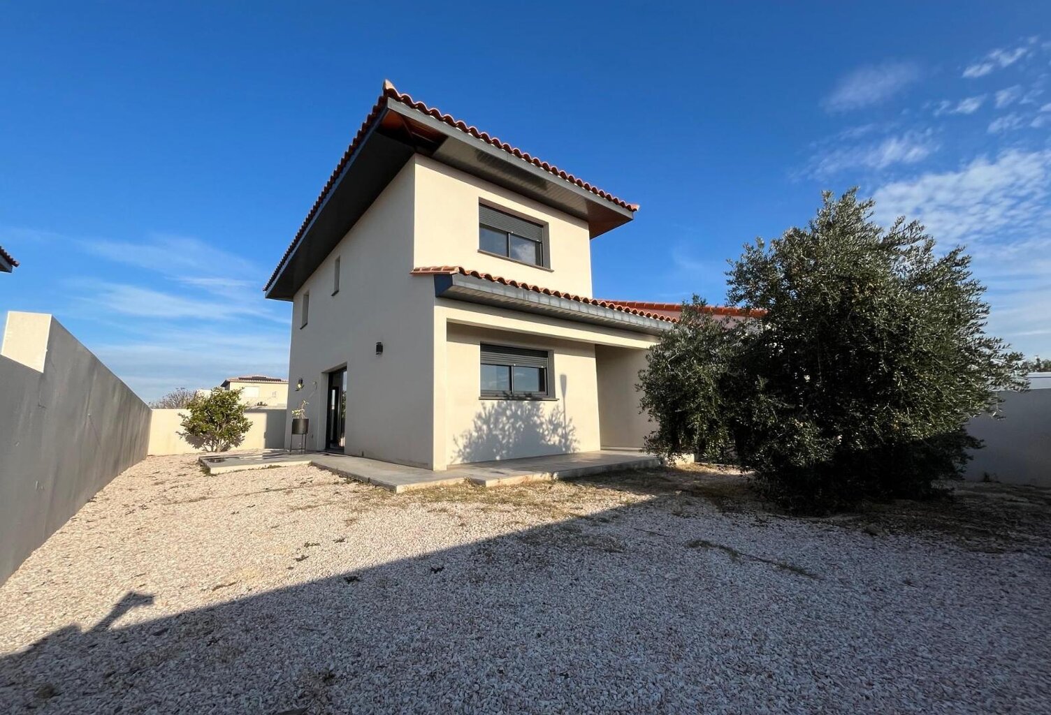Location maison 4 pièces 117 m² à Ponteilla (66300) — photo 1