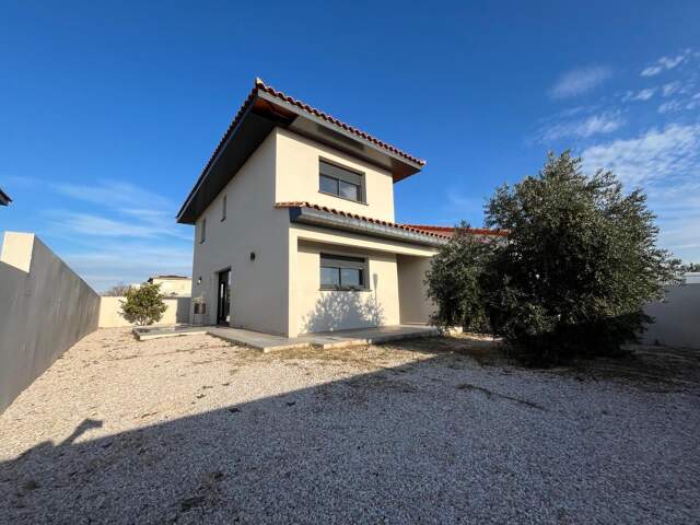 Maison 4 pièces 117 m² à Ponteilla — photo du bien
