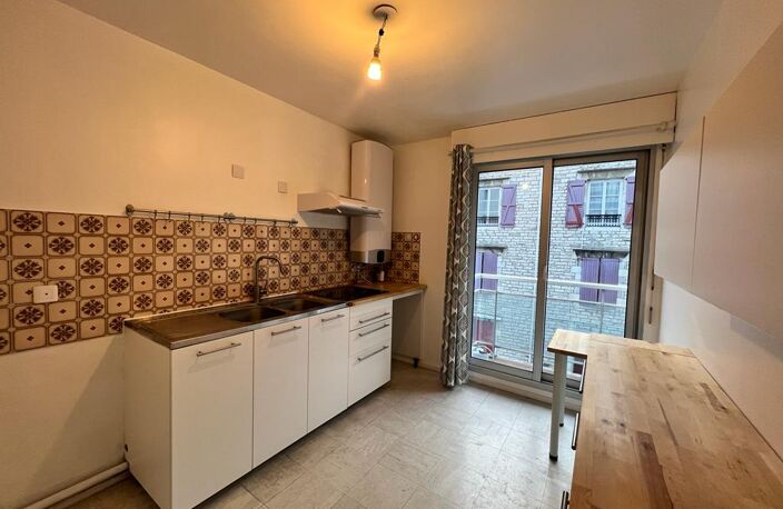 Location appartement 2 pièces 48 m² à Bayonne (64100) — photo 3