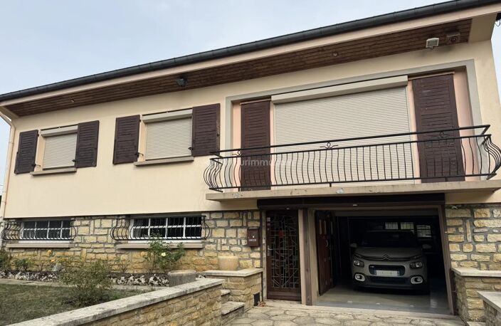 MANOIS – Grande maison de 242 m², 5 chambres, terrain arboré de 973 m² – DPE C — photo 2