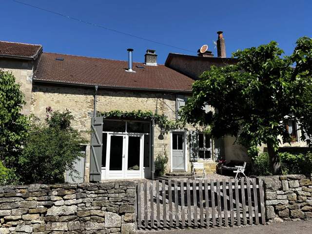 Maison de village de caractère a vendre, Haute-Marne — photo du bien