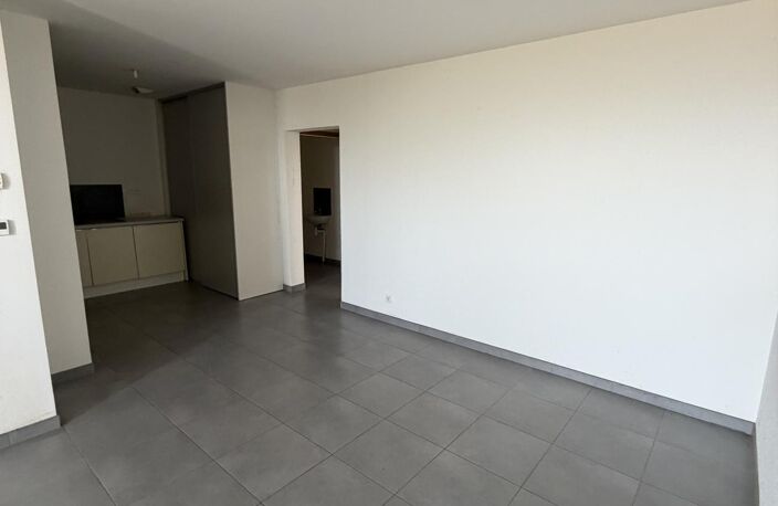 Location appartement 2 pièces 57 m² à Épinal (88000) — photo 3