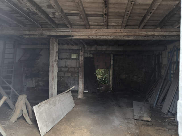 CENON - Maison a rénover entièrement avec jardinet de 100 M2 — photo du bien
