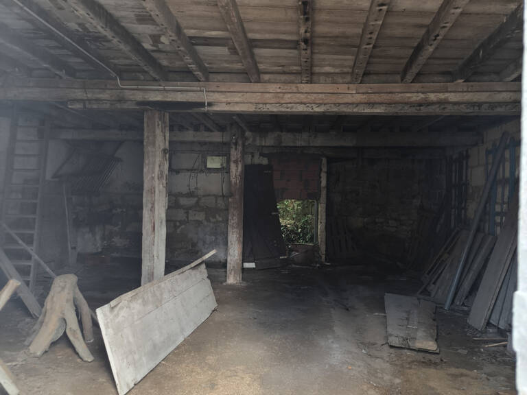 CENON - Maison a rénover entièrement avec jardinet de 100 M2 — photo 1