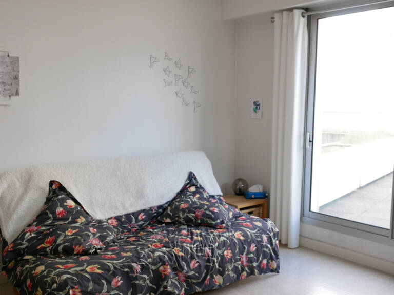 STUDIO AVEC TERRASSE PLACE DE LA VISITATION — photo 1