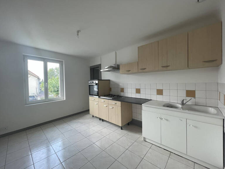 APPARTEMENT RENOVE PROCHE DU CENTRE — photo 1