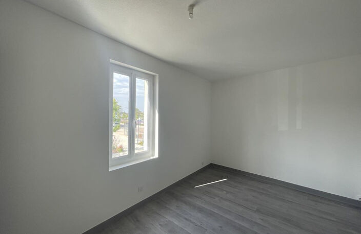 APPARTEMENT RENOVE PROCHE DU CENTRE — photo 2