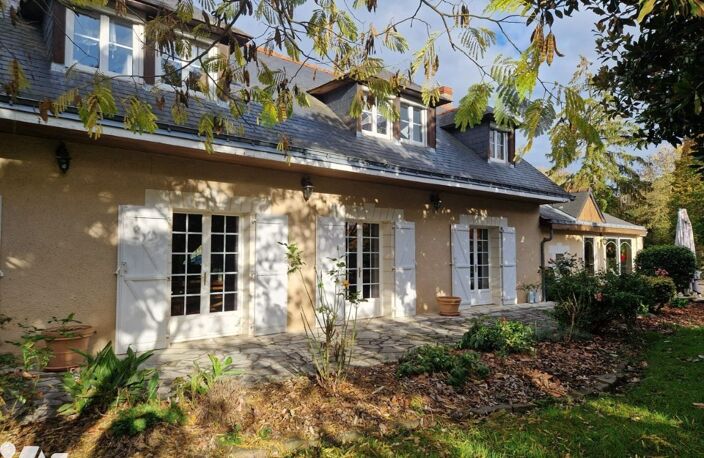 Vente maison 10 pièces 563 m² Verrières-en-Anjou (49480) — photo 2
