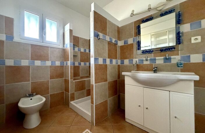 Appartement - 78m² - Bastia — photo 5