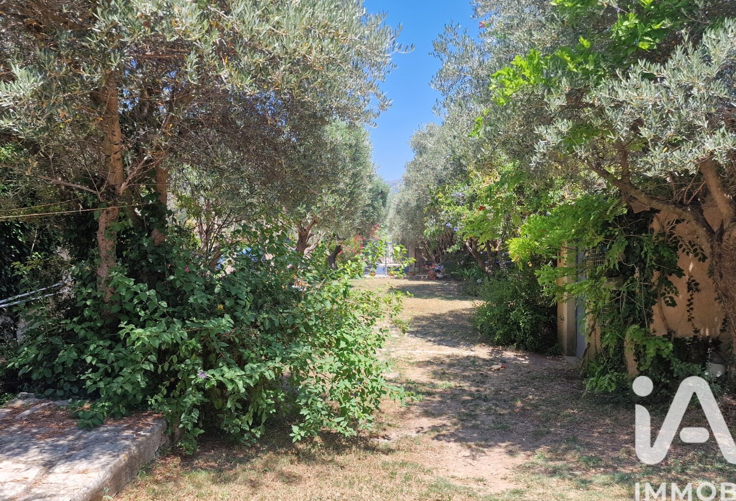 Vente Terrain à bâtir 581 m&sup2; — photo 1