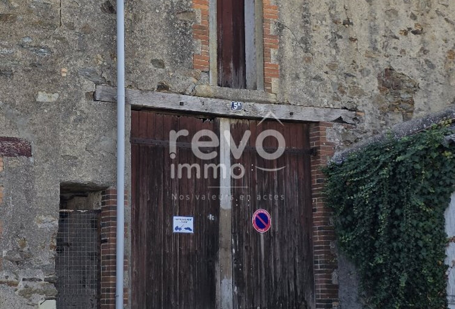 Grange — photo 1