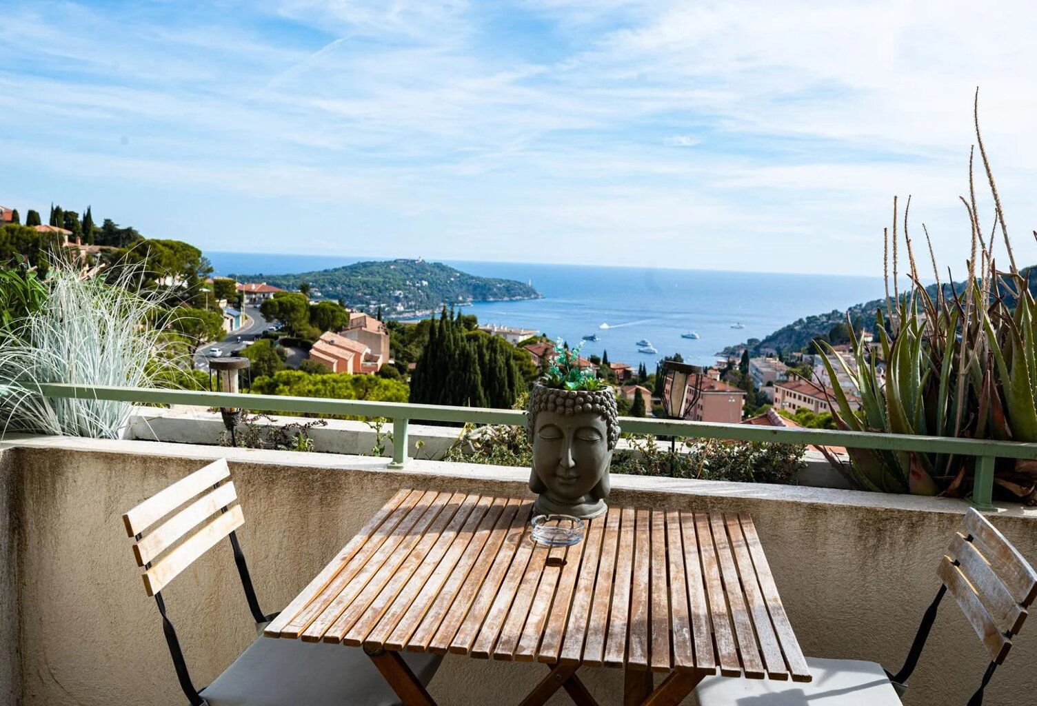 VILLEFRANCHE-SUR-MER – DUPLEX D'EXCEPTION AVEC JACUZZI ET VUE MER PANORAMIQUE — photo 1