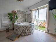 VILLEFRANCHE-SUR-MER – DUPLEX D'EXCEPTION AVEC JACUZZI ET VUE MER PANORAMIQUE — photo 3