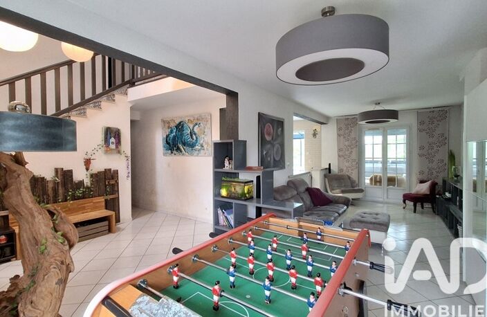 Vente Maison/villa 7 pièces — photo 2