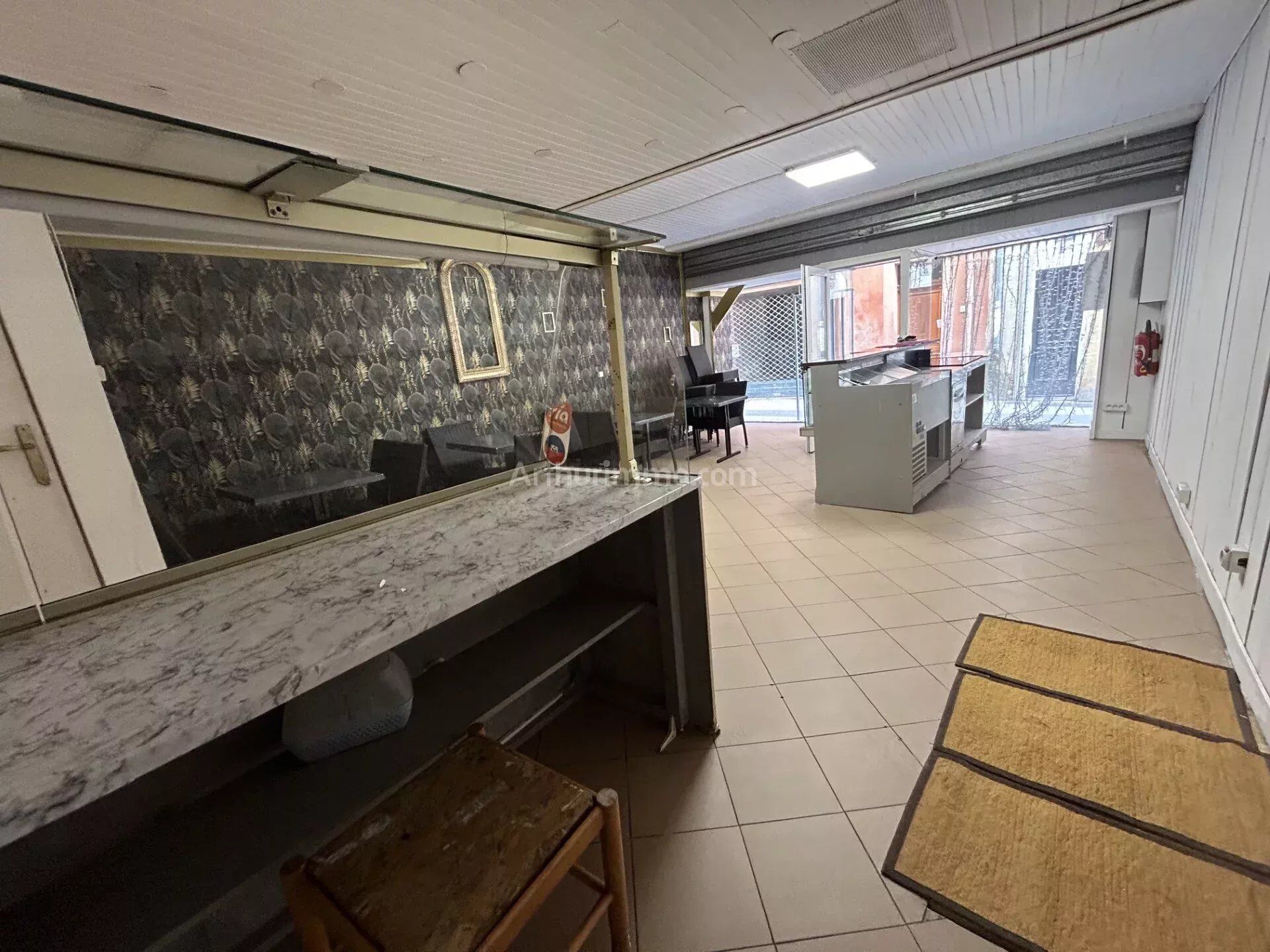 Local commercial 1 pièce 30 m² · à Aubagne · 30 m² · 80 000 €