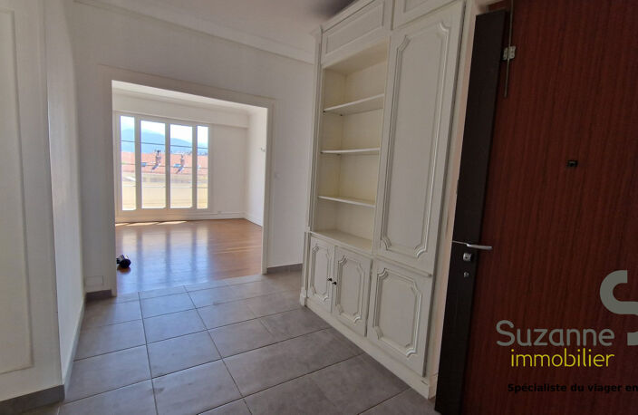 Grenoble rue de Turenne  Vente à terme libre  T3/T4 98 m? — photo 2