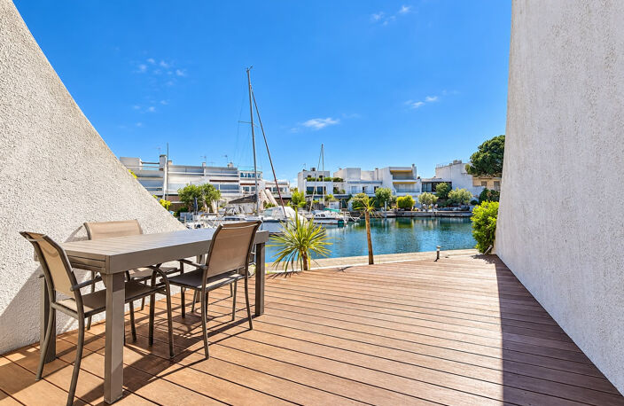 PORT CAMARGUE Magnifique marina 3 pièces de 77 m2 avec appon — photo 2