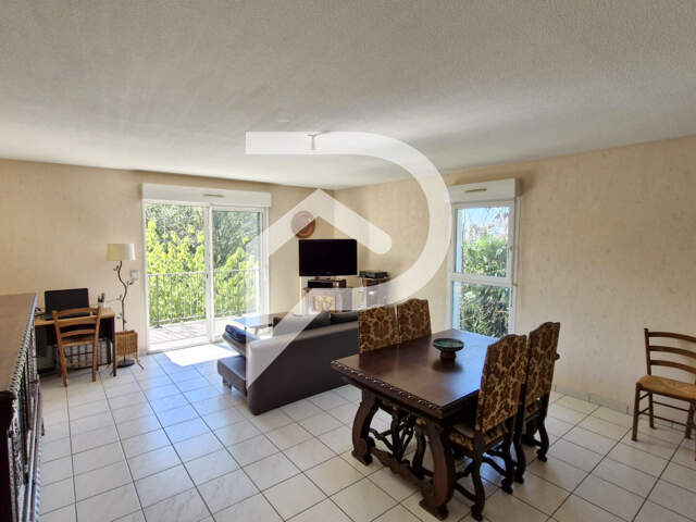 Appartement 3 pièces 77 m² avec ascenseur et parking, centre ORTHEZ — photo du bien