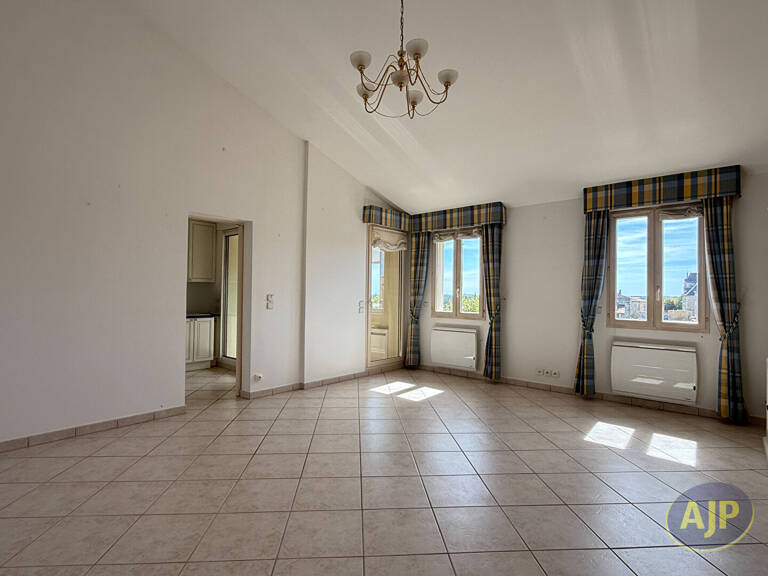 Appartement Saintes 4 pièce(s) 120.96 m2 — photo 1