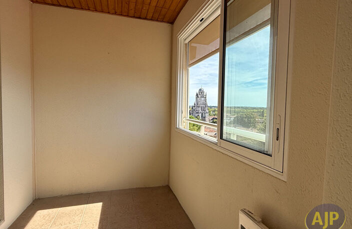 Appartement Saintes 4 pièce(s) 120.96 m2 — photo 3