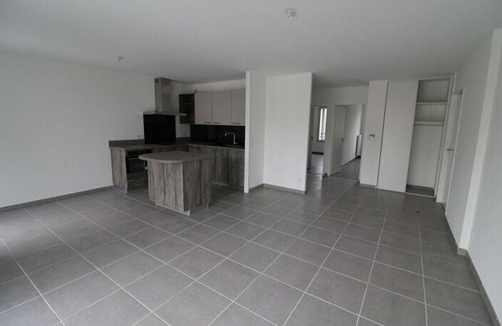 APPARTEMENT RECENT VOIRON - 3 pièce(s) - 68.14 m2 — photo 3