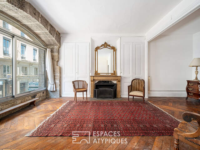 Appartement Place des Celestins — photo du bien