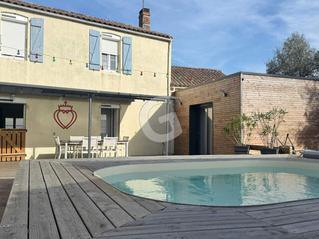 MAISON 4 PIECES- 112M² AVEC LOGEMENT INDÉPENDANT DE 31M²- À VENDRE À MOUTIERS-LES-MAUXFAITS — photo du bien