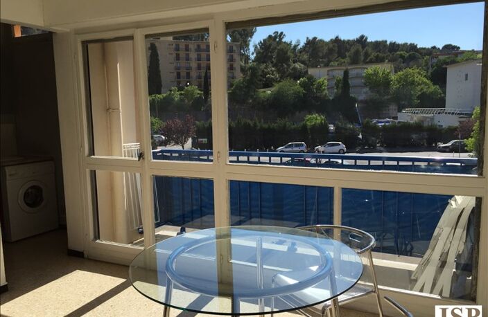 APPARTEMENT AIX EN PROVENCE - 1 pièce(s) - 30.43 m2 — photo 2