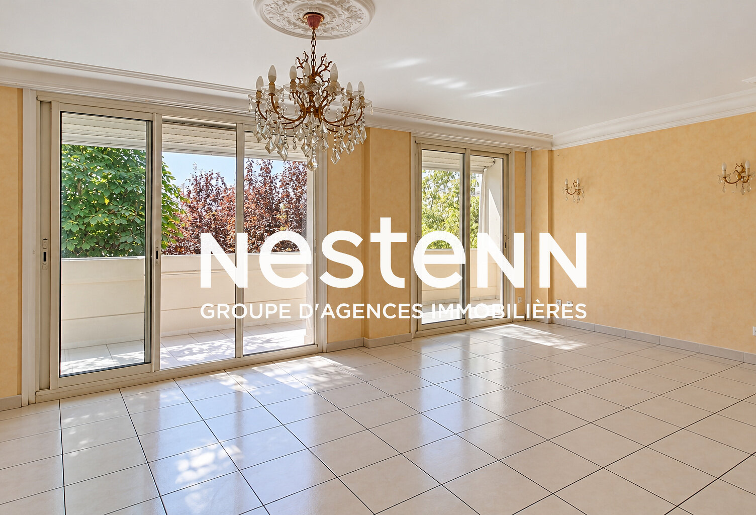 Appartement Bron T4 avec balcon, cave et ascenseur - 2 Chambres - Donnant sur Parc des ESSARTS - 69500 BRON — photo 1