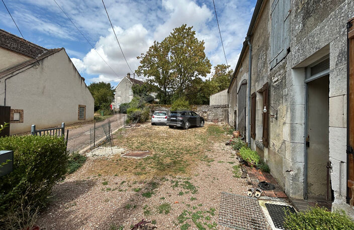 Maison de campagne, fort potentiel, vastes dépendances — photo 2