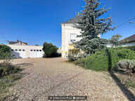 MAISON CENTRE VILLE AVEC JARDIN&DOUBLE GARAGE — photo 2