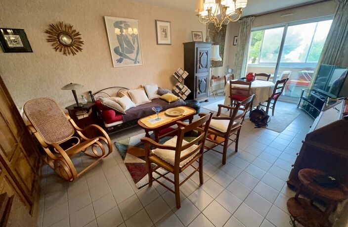 Vaste appartement F2 de 57 m2, résidence sécurisée, parc privé — photo 2