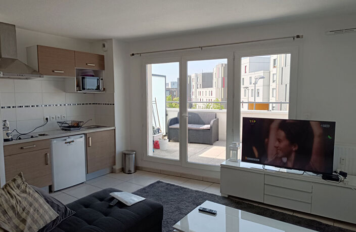 T2 AVEC BELLE TERRASSE — photo 3