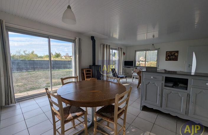 Maison 3 chambres  en village Monnieres. — photo 5