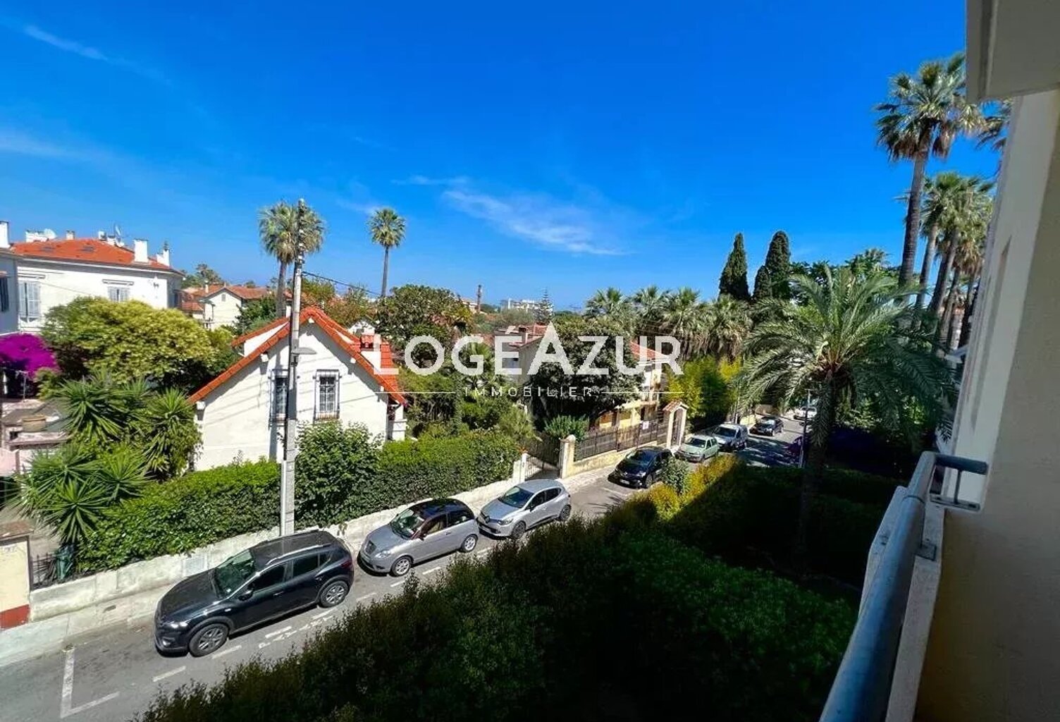 LOCATION VIDE - GOLFE JUAN - 2 CHAMBRES - GARAGE — photo 1
