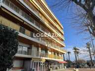 LOCATION MEUBLÉE ANTIBES – 2 CHAMBRES AVEC BALCON VUE MER ET GAR — photo 2