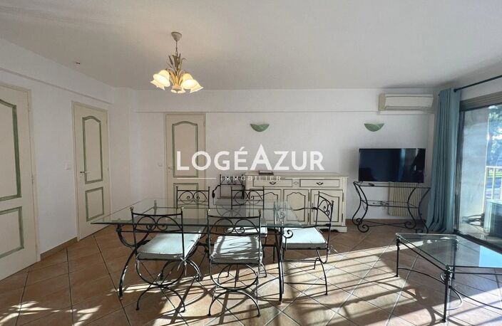 LOCATION MEUBLÉE ANTIBES – 2 CHAMBRES AVEC BALCON VUE MER ET GAR — photo 4